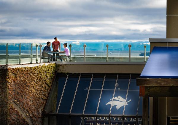 VIU students on a rooftop